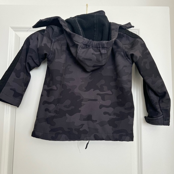 Boy Reebok Jacket 5-6 - Picture 2 of 2